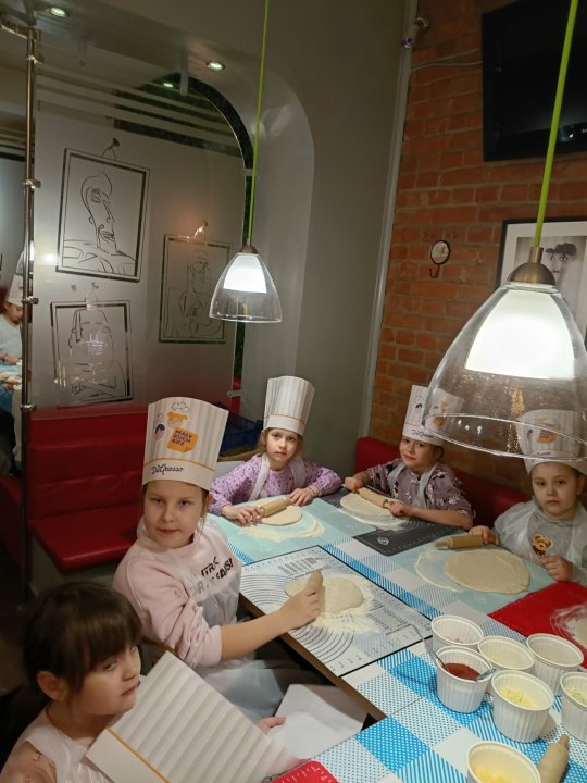 Kulinarno-filmowa przygoda klas I – relacja z wycieczki do Zamościa