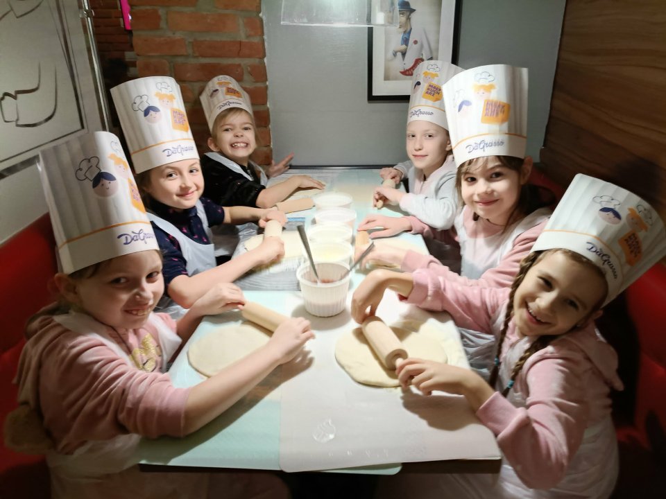 Kulinarno-filmowa przygoda klas I – relacja z wycieczki do Zamościa