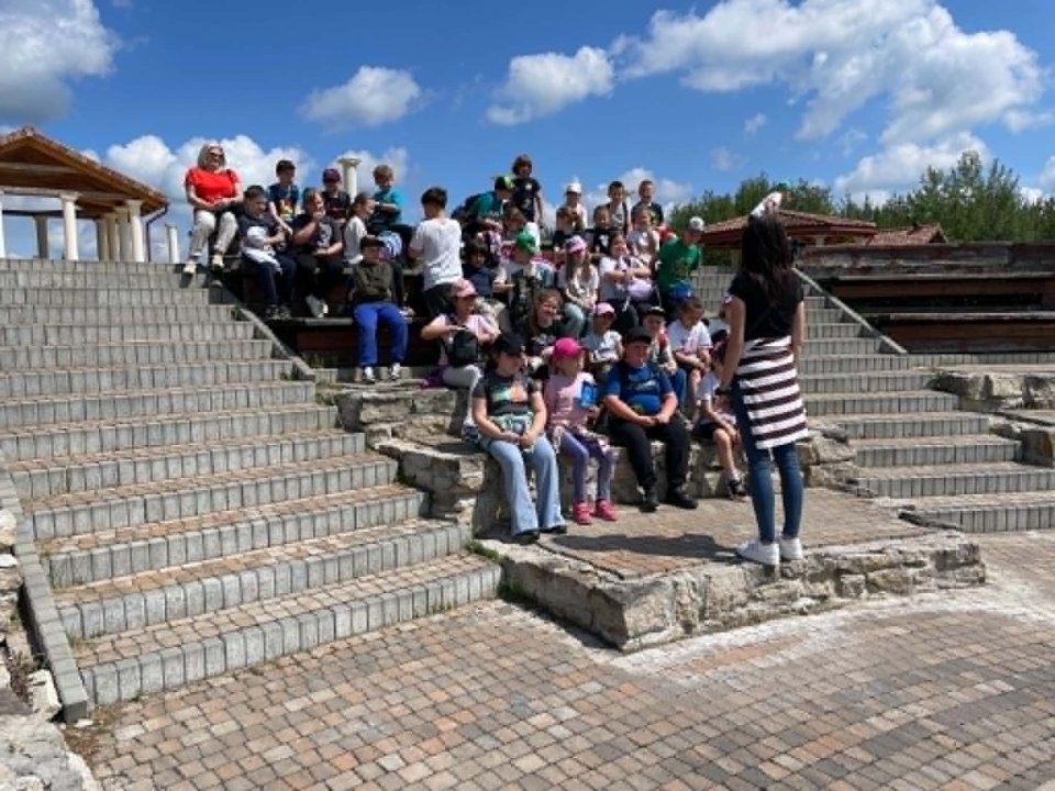 Wycieczka klas 2 do Parku Żywiołów w Budach
