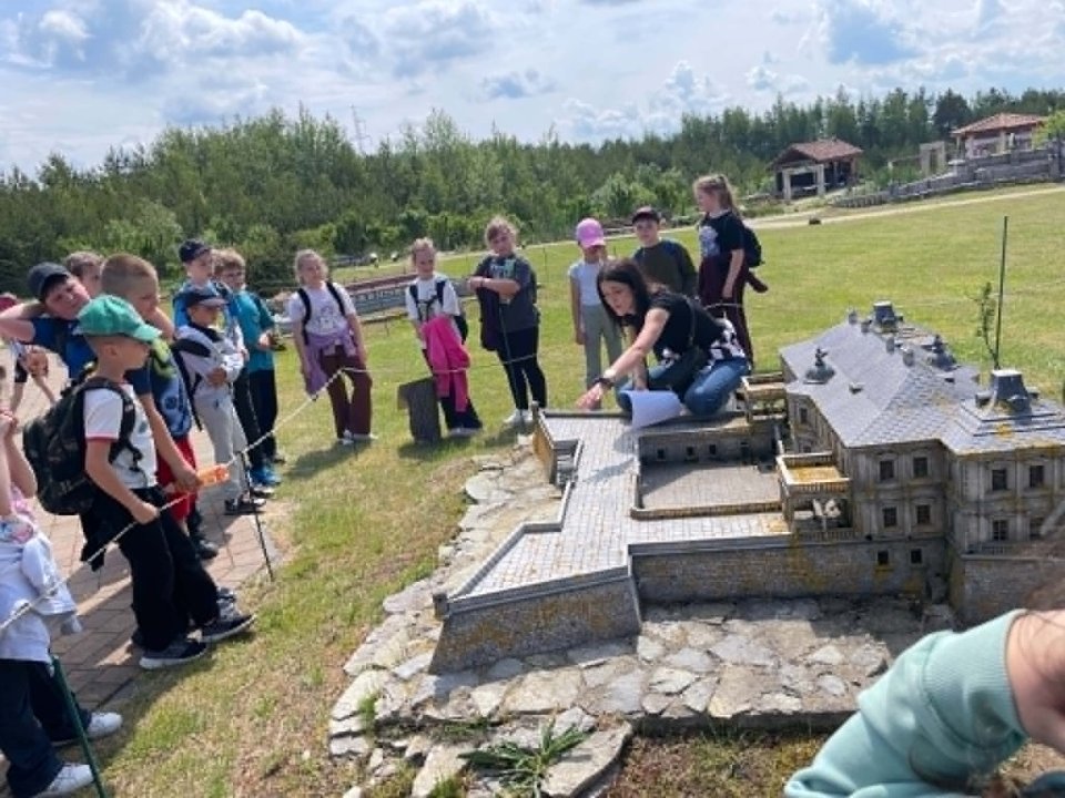 Wycieczka klas 2 do Parku Żywiołów w Budach