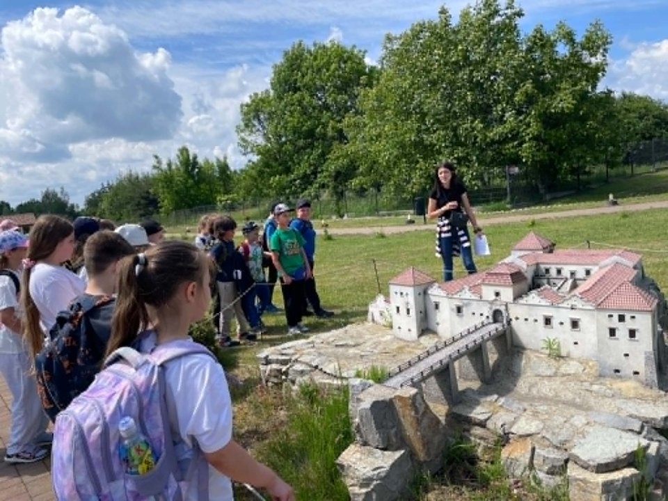 Wycieczka klas 2 do Parku Żywiołów w Budach
