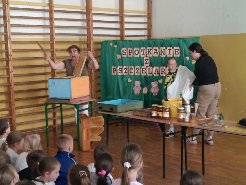 Pszczelarskie pasje łączą pokolenia