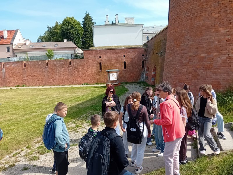 ,, Cudze chwalicie swego nie znacie- klasy 5b i 5c zdobywają twierdzę Zamość