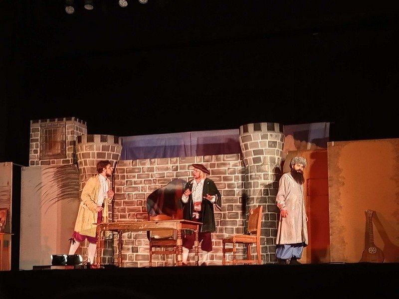 Wyjazd na spektakl teatralny ,,Zemsta”